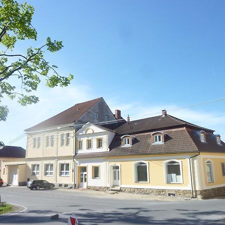 Guest House U Zlateho Jelena Zinkovy ภายนอก รูปภาพ