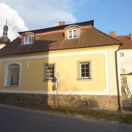 Guest House U Zlateho Jelena Zinkovy ภายนอก รูปภาพ