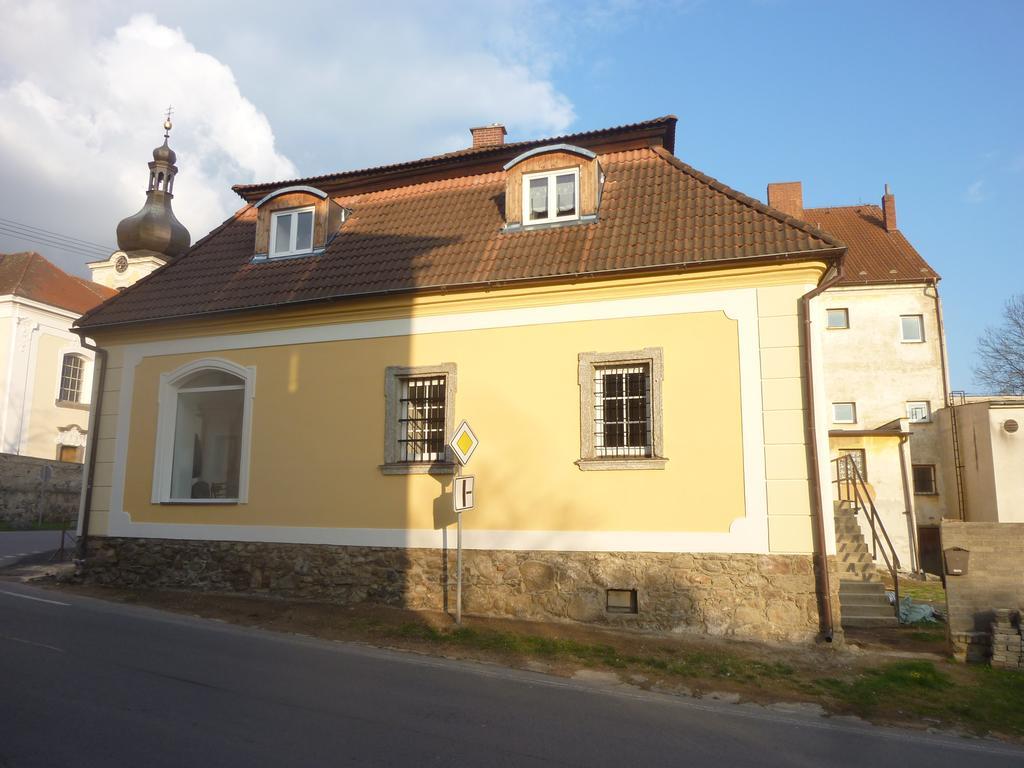 Guest House U Zlateho Jelena Zinkovy ภายนอก รูปภาพ