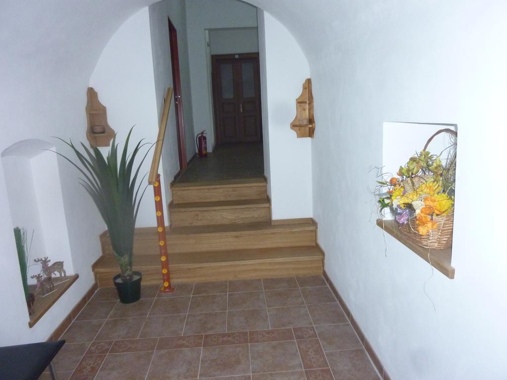 Guest House U Zlateho Jelena Zinkovy ภายนอก รูปภาพ